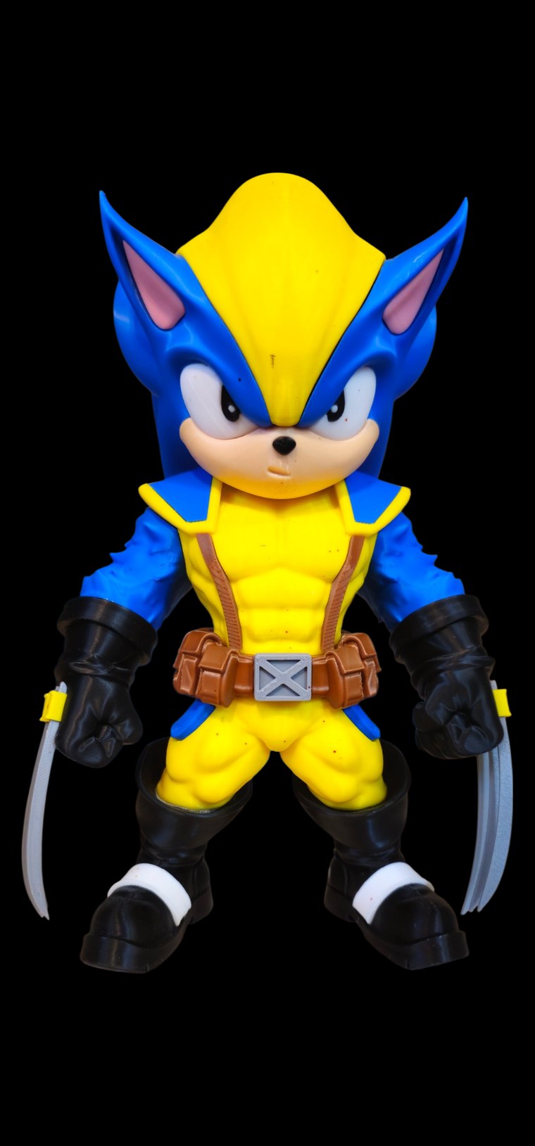 Sonic the Hedgehog dressed as Wolverine with the yellow and blue mask and suit, X belt, black gloves and silver claws